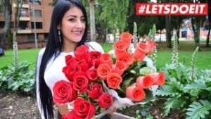Morena toma sexo sobre Roses # LETSDOEIT - Porno español gratis y actualizado a diario: Morena toma sexo sobre Roses # LETSDOEIT - En el mundo del porno latino y español hay pocas produc...
