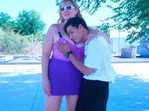 Vídeo porno de Fakings gratis en la que puedes ver a: Victoria Vera. Increíble escena porno en español de una duración de 15:48 minutos. Este vídeo de la productora fákings clasificado en la serie Club Maduras.