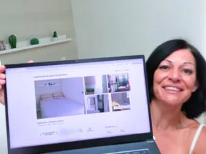 Vídeo porno de Fakings gratis en la que puedes ver a: Sandra V. Increíble escena porno en español de una duración de 53:19 minutos. Este vídeo de la productora fákings clasificado en la serie Follatelos.